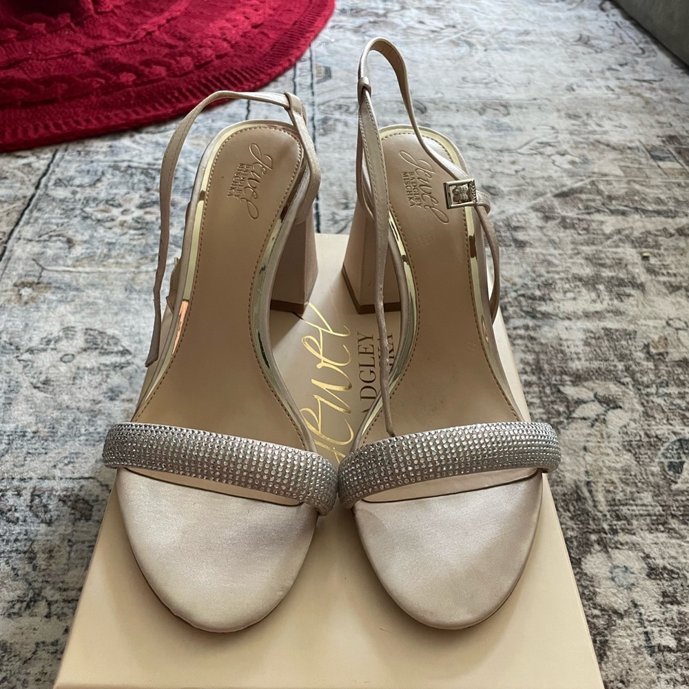 Jewel Badgley Mischka Heels